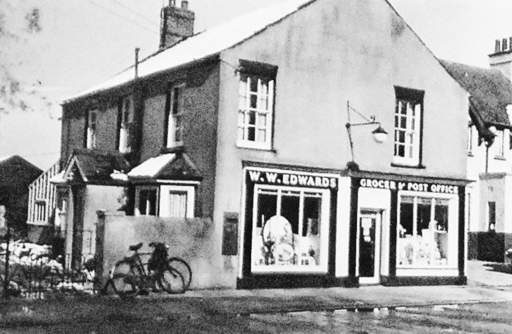 image: This is ‘
tempsford (v) 8
’.