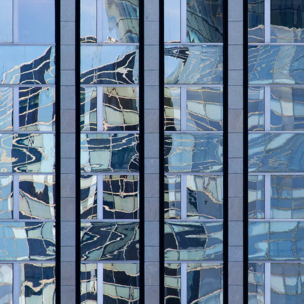 image: This is ‘la défense (lxi) 3’.