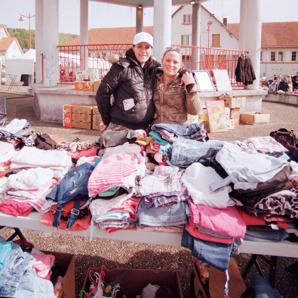 image: This is ‘brocante (iv) 2’.