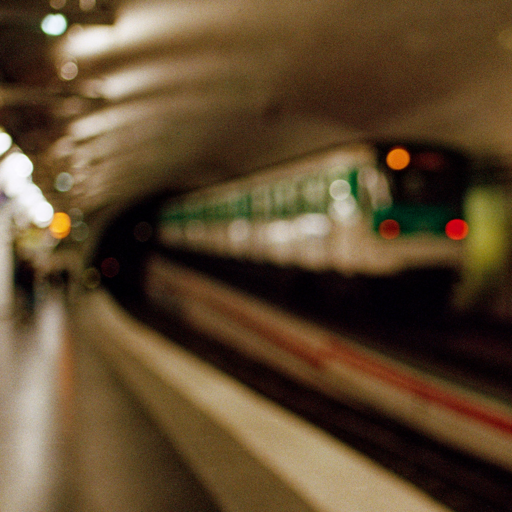 image: This is ‘metro (vii) 3’.
