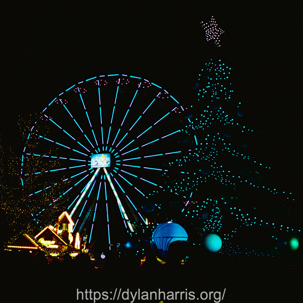 image: This is ‘christmas lights (iii) 5’.