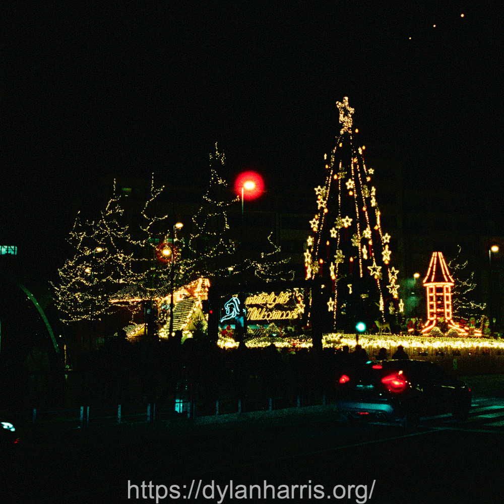 image: This is ‘christmas lights (iii) 6’.