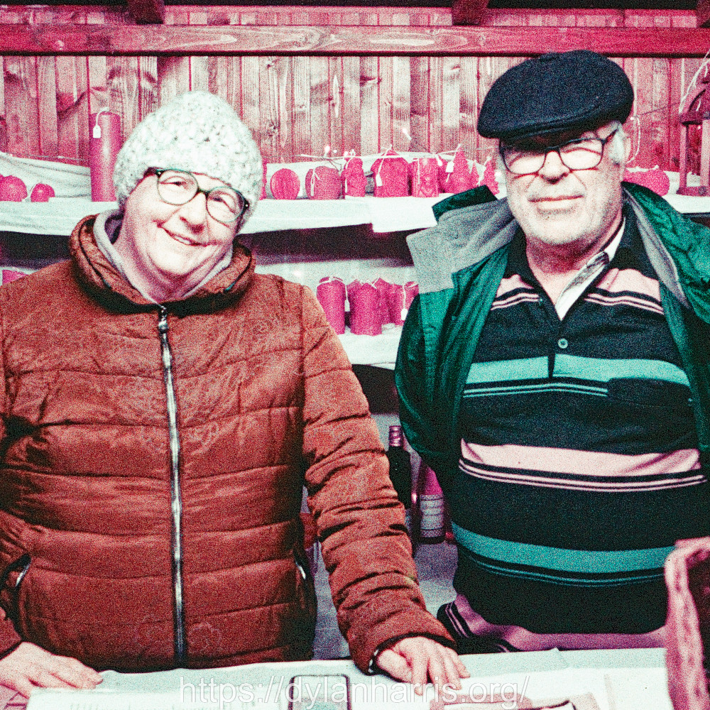 image: This is ‘christmas market (ii) 2’.