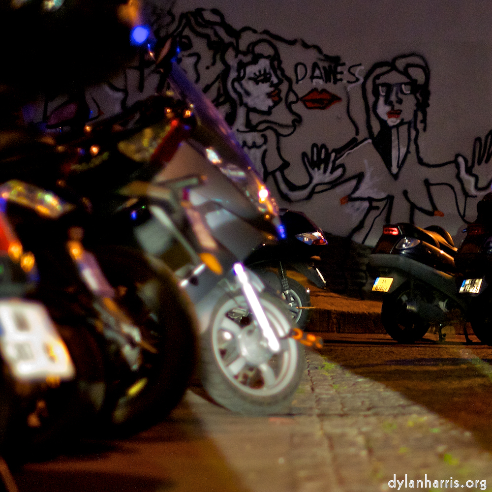image: This is ‘montmartre (x) 1’.