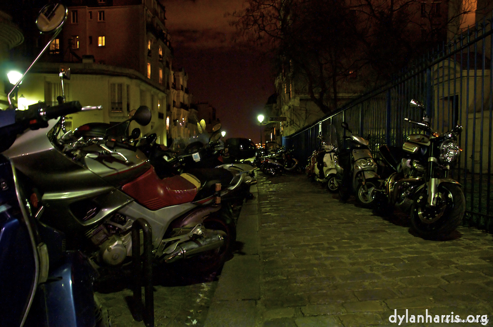 image: This is ‘montmartre (iii) 5’.