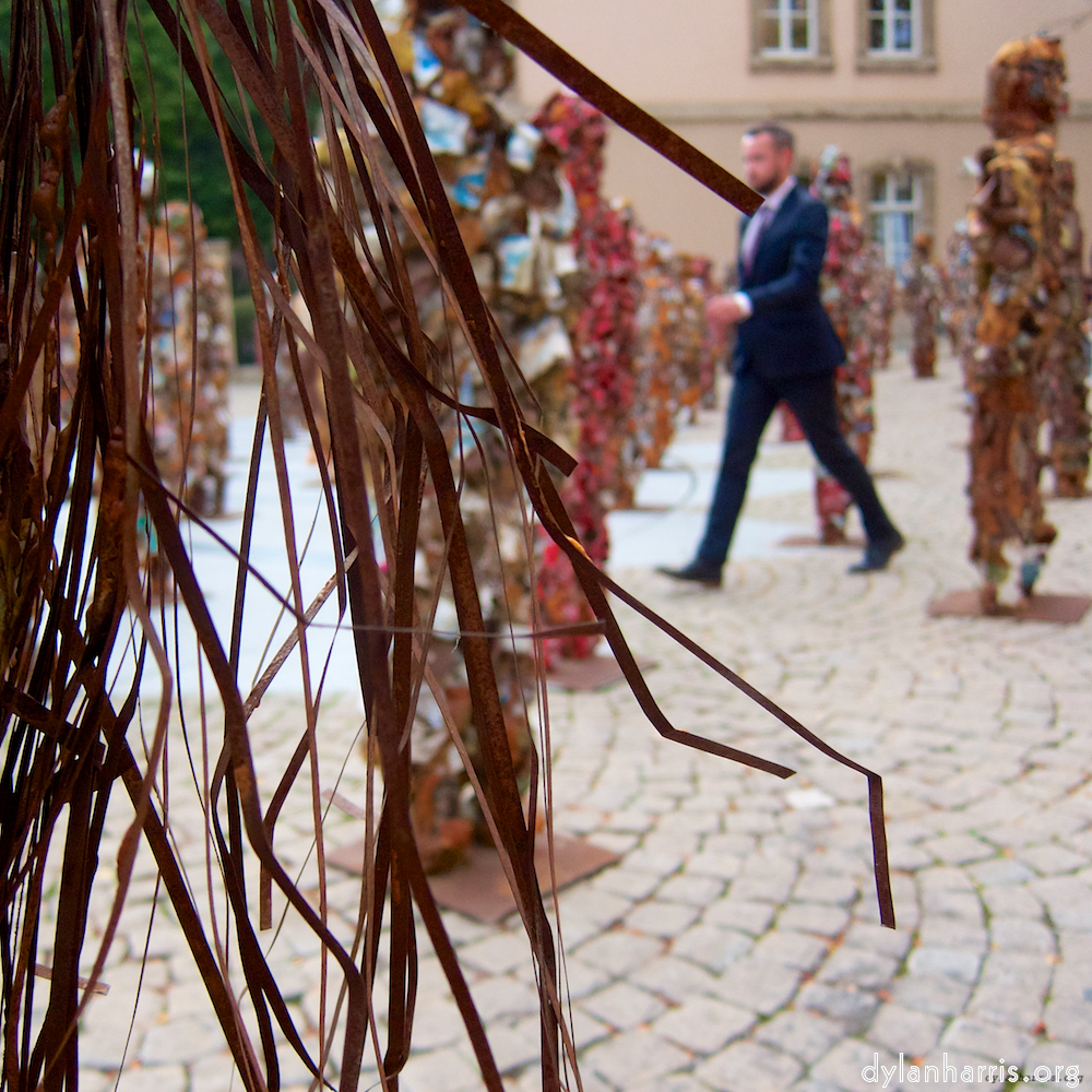 Image: Image 'sculpture (iii) 1'.