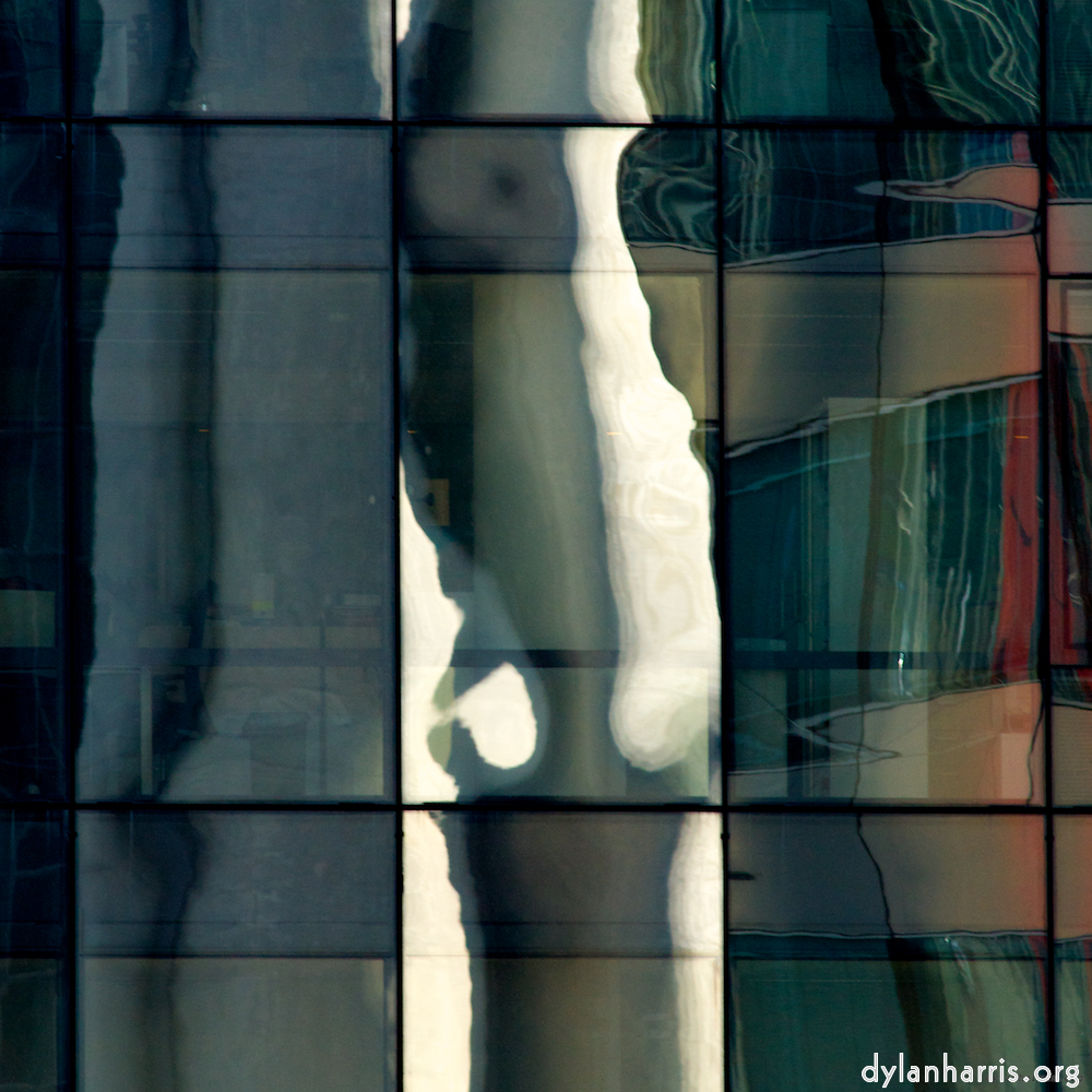 image: This is ‘la défense (iv) 3’.