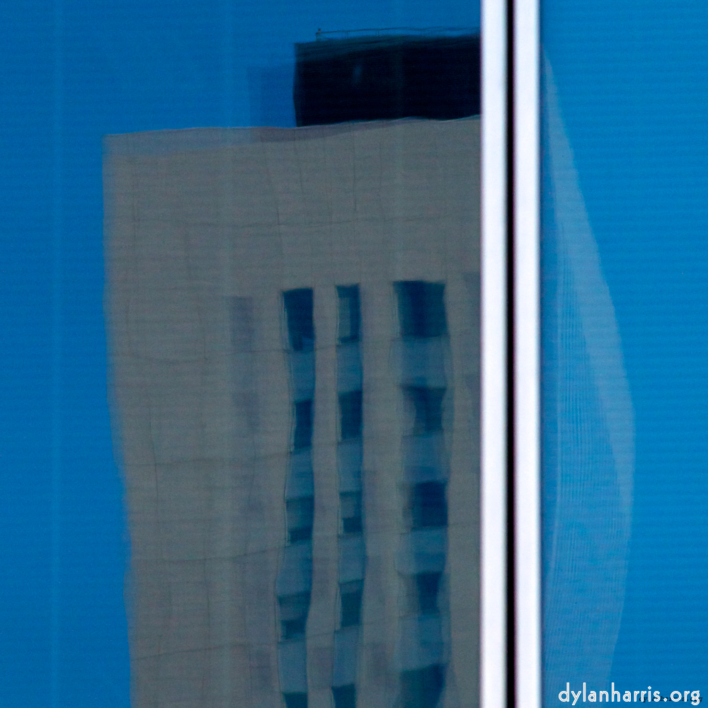 Image: Image 'la défense (v) 1'.