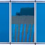 Third image from the photoset 'la défense (v)'.