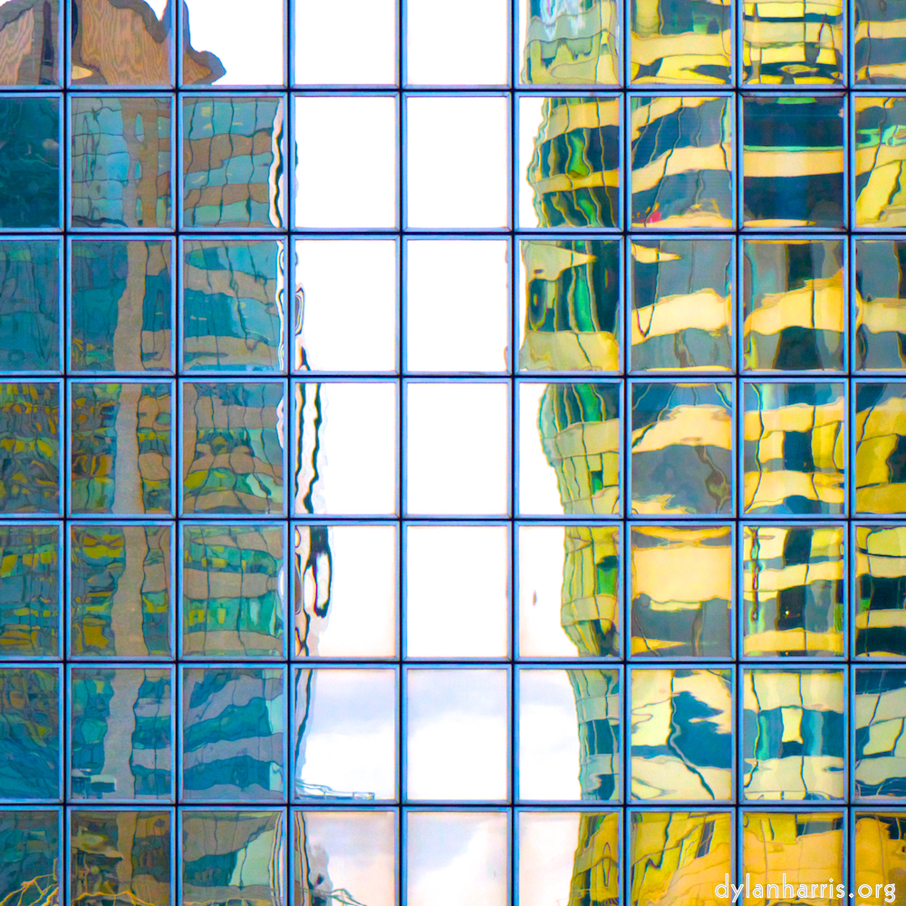 image: This is ‘la défense (li) 1’.