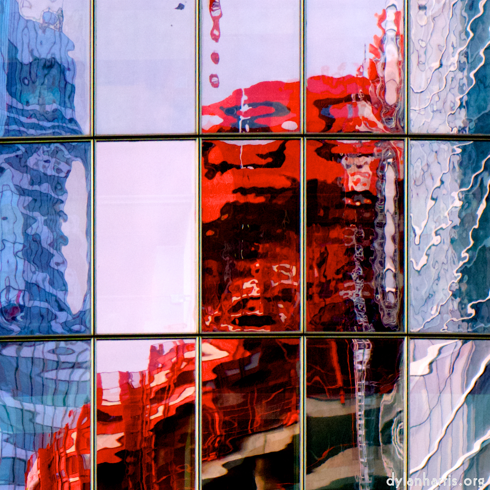 image: This is ‘la défense (li) 3’.
