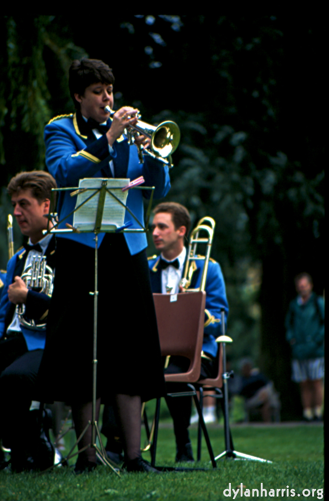 Image 'brass 3'.