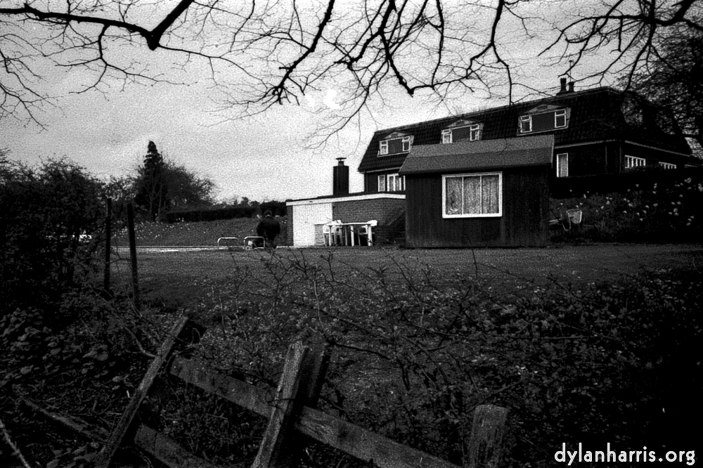 Image 'home 4'.