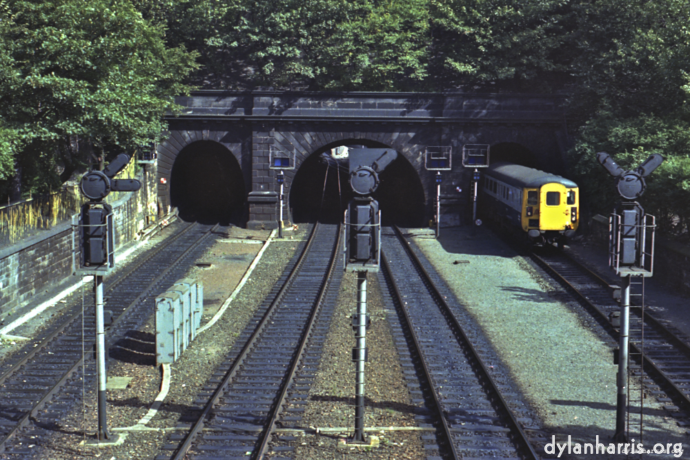 Image: Image 'rail 5'.
