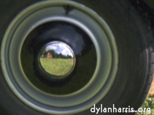 Image 'wurm im apfel (ii) 13'.