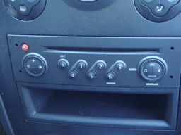 dull photo of a dull radio
