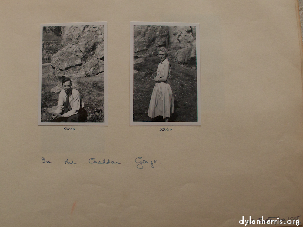Image 'young couple 7'.