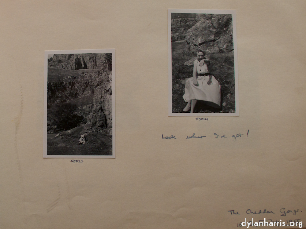 Image 'young couple 8'.
