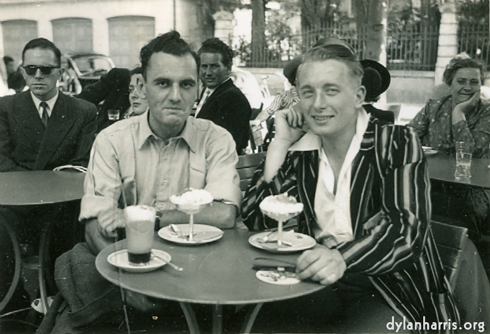 image: Ray, Phil and the Peach Melbas at Frascatis on the Seefeldquai.